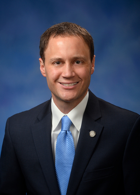 Photo of Rep. Tom Leonard