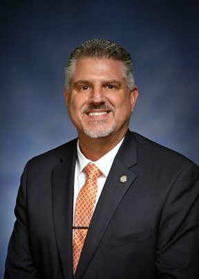 Photo of Rep. Mike Hoadley