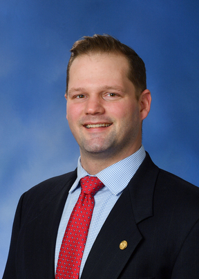 Photo of Rep. Bryan Posthumus