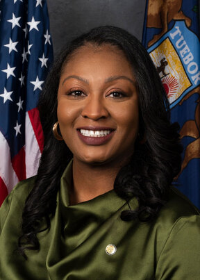 Photo of Sen. Sarah Anthony