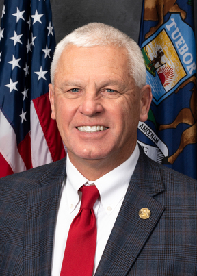 Photo of Sen. Jon Bumstead