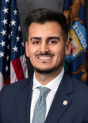 Photo of Sen. Darrin Camilleri