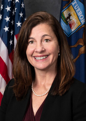 Photo of Sen. Kristen McDonald Rivet