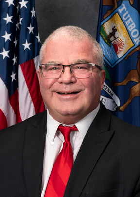 Photo of Sen. Rick Outman