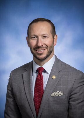 Photo of Rep. Matt Bierlein