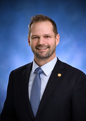 Photo of Rep. Bryan Posthumus