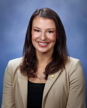 Photo of Rep. Samantha Steckloff